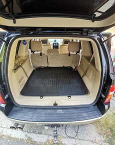 Ford Explorer V8 benzín 4x4 7-miest koža camper - 8