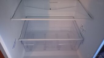 Predám zanovnú chladničku Zn. Beko - 8