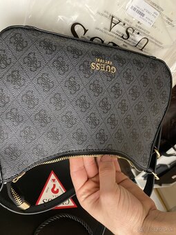 Kabelka Guess - 8