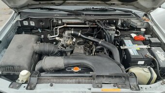 Predám Mitsubishi Pajero 2,5 D - 8