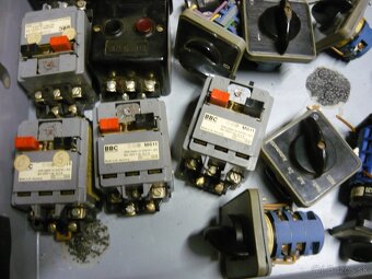 STYKAČ  SIEMENS  a ABB - 8