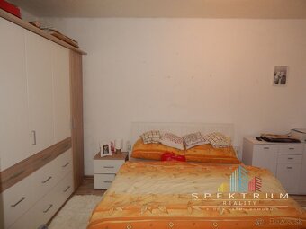 REZERVOVANÉ-EXKLUZÍVNE- SPEKTRUM REALITY- Na PREDAJ 2 -izbov - 8