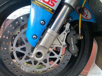 Suzuki GSXR 750 k2 okruhovka - 8