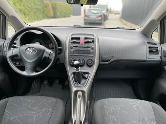 Toyota Auris 1.33 VVTi, Nová STK + EK - 8