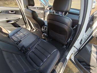 Kia Sorento 2.2 ,AWD ,7 miest,dovoz 1 majitel SK+nove tazne - 8