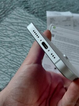 iPhone 16e 128GB white - 8