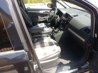 Predám Opel Zafira 1.9.diesel 110kw r.v.2009 - 8