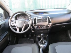 Hyundai i20 1.3 62kW 2012 119337km KLIMA 1.MAJITEL NEW MODEL - 8