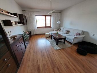 Predáme rodinný dom, 282 m2, pozemok 1240 m2, Čifáre, okr. N - 8