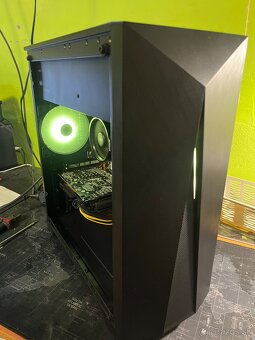 Herny počítač : ryzen 5 2600x , 16gb ram , 500gb ,1660s - 8