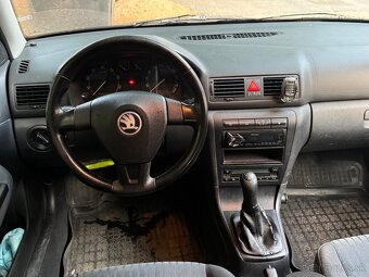Škoda Octavia Combi 1.6 - 8