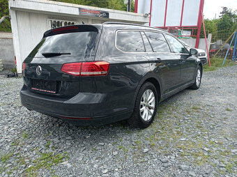 Volkswagen Passat, 110kw,APP,NAVI,r.2017,automat - 8