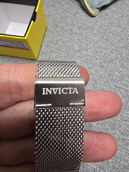 Invicta Red Vintage 50mm - 8