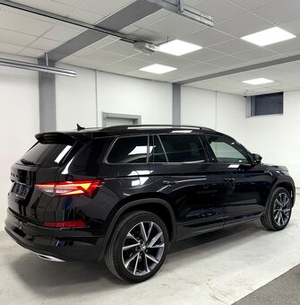 Skoda Kodiaq Sportline Evo 2.0TDI 147 Kw 4x4 Matrix/R20 - 8
