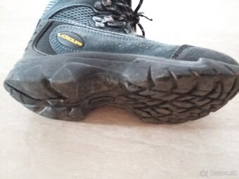 Topánky športové,celoročné,turistické veľ.30 - 8