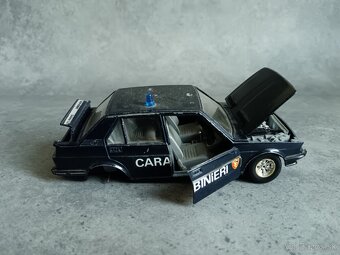BBURAGO 1:24 - 8