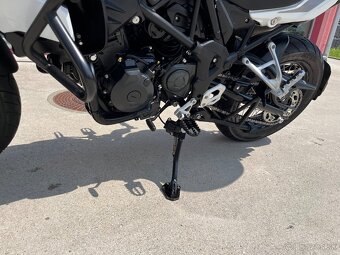 Benelli TRK 502 X - 8