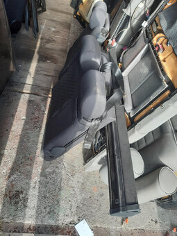 AUDI A6 C5 - sedačky + roleta - 8