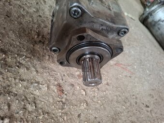 Nahradne diely tatra 815 - 8