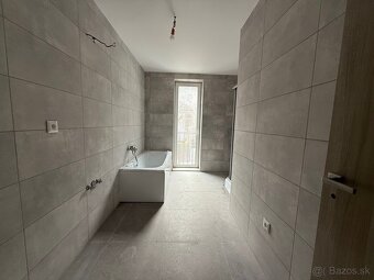 Na predaj veľkometrážny 2izbový byt 72,5m2 v obci Nesluša. - 8