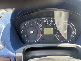 Ford Fiesta 1,4 TDi rok vyroby 2006 - 8