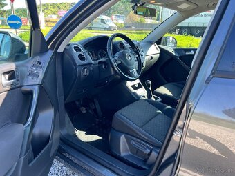 Volkswagen Tiguan 2,0tdi - 8