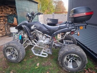 Štvorkolka atv 250 Lyda - 8