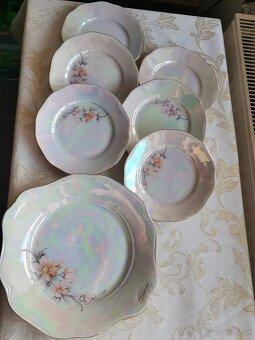 Súprava tanierov - 8