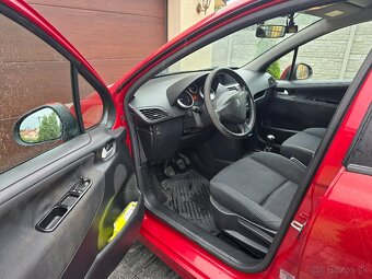 Predám Peugeot 207 1.4 benzín - 8