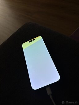 iPhone 14 PRO pokazeny displej - 8