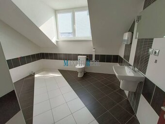 Kancelárske priestory na Čermáni s parkovaním - 8