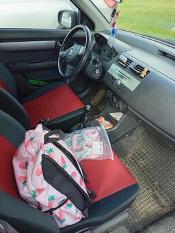 Suzuki Swift 1.3 - 8