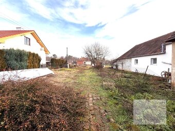 Predaj  rodinného domu s veľkým pozemkom pri Vrábľoch - 8