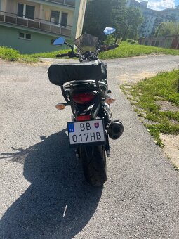 Suzuki SFV 650 Gladius - 8