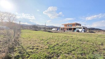 NA PREDAJ STAVEBNÝ POZEMOK 593m2 KOŠICE - KENDICE - 8