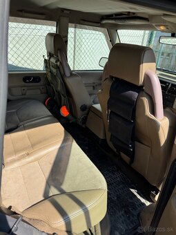 Land Rover Discovery - 8