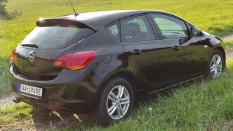 Opel Astra J 2.0 CDTI 118kw + CHIP - 8