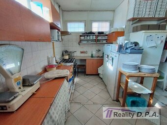 Na predaj podnikateľský objekt Turany - v centre mesta - 8