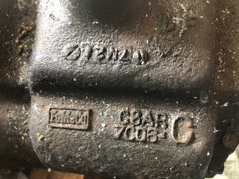 1968 - 70 Ford Mustang 302 ci motor s manualnou prevodovkou - 8