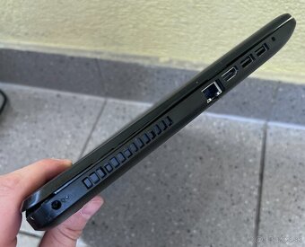 HP 15 / Celeron N3060 / 4GB RAM / 128GB SSD / 15.6" - 8
