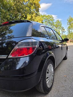 Opel Astra 1.6 - 8