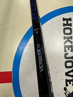 VERBEEK UPLNE NOVA PROFI HOKEJKA CCM RIBCOR TRIGGER 7PRO - 8
