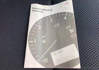 Toyota Hilux 2.5 D-4D nafta manuál 106 kw - 8