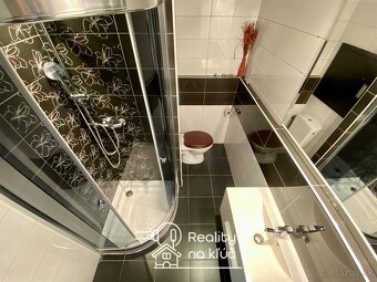 Na prenájom zrekonštruovaný, zariadený 1-izbový byt v NZ - 8