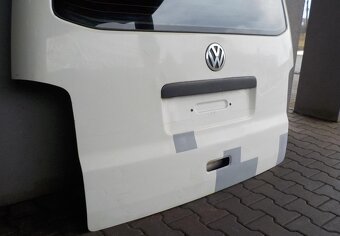Zadné výklopné dvere VW T5 - 8