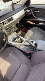 BMW e91 320D M47 07/2005 - 8