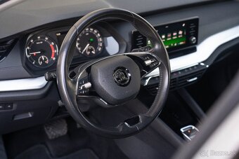 Škoda Octavia IV 1.5 e-tec - 8