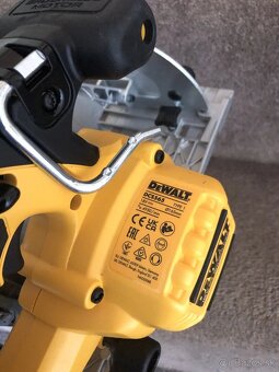 Nová AKU kotoučová pila DeWALT DCS565(bez bat. a nab.) - 8