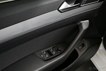 VW Passat Variant 2.0TDI 110kW DSG ACC Kamera Dynaudio Tažné - 8
