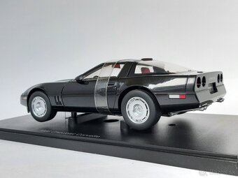 1:18 - Chevrolet Corvette / C4 (1986) - AUTOart - 1:18 - 8
